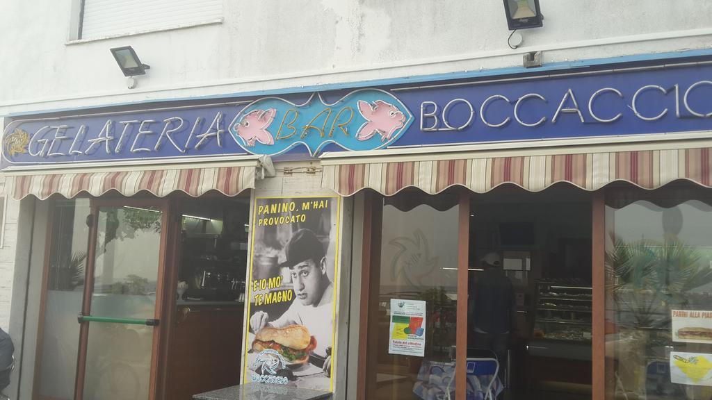 Albergo Boccaccio 빌라 산 조반니 외부 사진